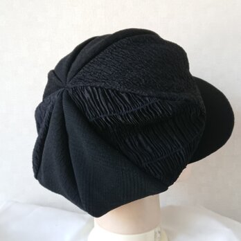 魅せる帽子☆ふんわり♪リバーシブルのグラデーションキャスケット～ブラック&ブラックの画像