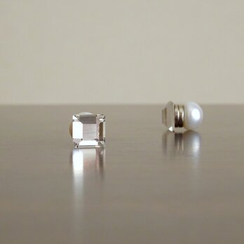 アドバンストクリスタルと淡水パールのマグネットピアス《MP-11》