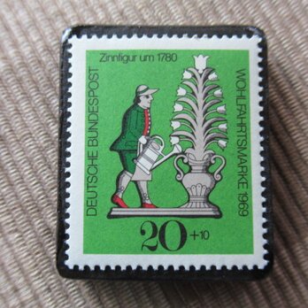 ドイツ　おもちゃ切手ブローチ　5982の画像