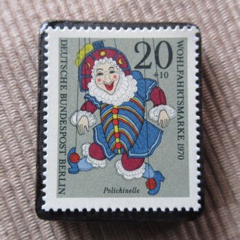ドイツ　人形切手ブローチ　5989の画像