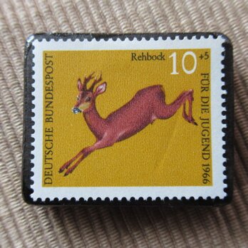 ドイツ　動物切手ブローチ　5996の画像
