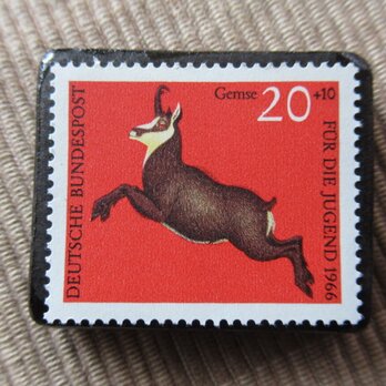 ドイツ　動物切手ブローチ　5997の画像