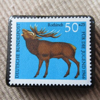 ドイツ　動物切手ブローチ　5999の画像