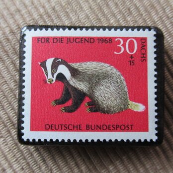 ドイツ　動物切手ブローチ　6002の画像