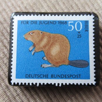 ドイツ　動物切手ブローチ　6003の画像
