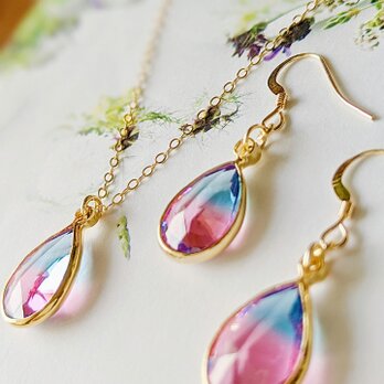 14kgf Cherry pink & Aqua blue crystal Drop ピアスorイヤリングの画像