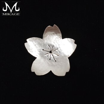 Simply Sakura Brooch：銀９２５桜ブローチの画像