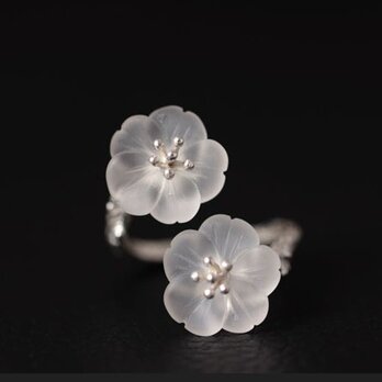 ＜受注制作＞サンカヨウのリング  朝露を吸って花びらが透明になる美しい花「サンカヨウ」フリーサイズ　0219の画像