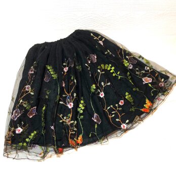刺しゅうチュール　ギャザースカート　受注製作　黒の画像