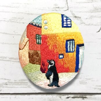 空想刺繍ブローチ＊街角のペンギンの画像