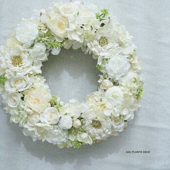 White Wreath  33cm（造花）の画像