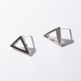 Triangle ピアス　の画像