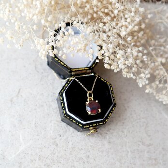【K10】エチオピア産宝石質ブラックオパールの一粒ネックレスの画像