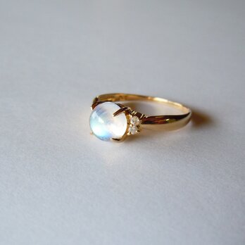 <訳あり>K18 メレダイヤ入りムーンストーンの指輪の画像