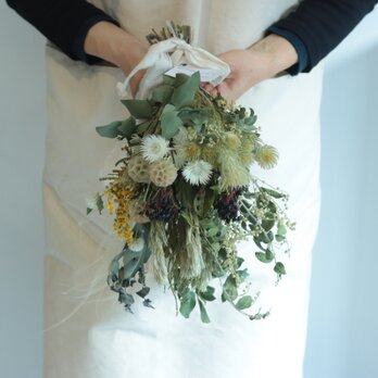 黄色と白のスワッグ