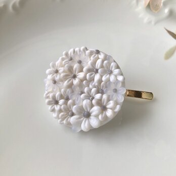 お花いっぱいのポニーフック（ホワイト） 3.0㎝ ／ ポリマークレイの画像