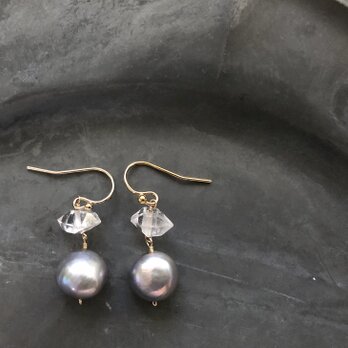 baroque pearl*herkimer diamond*pierceの画像