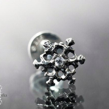 スノーフレーク　ピアス　【snowflake】