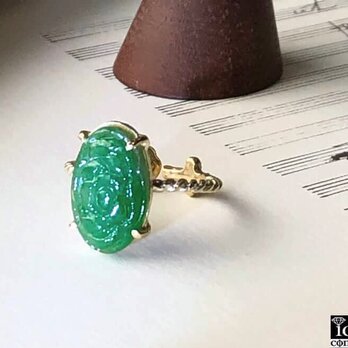 K14 翡翠 薔薇彫刻 リング 大粒5.84ct 天然色 K14YG クロス+ロープの画像