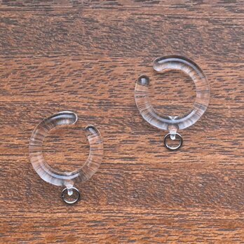 ガラスのカン付きイヤーカフ(両耳用) ﾋﾟｱｽ/ｲﾔﾘﾝｸﾞ金具の代用 金属アレルギーの方にの画像