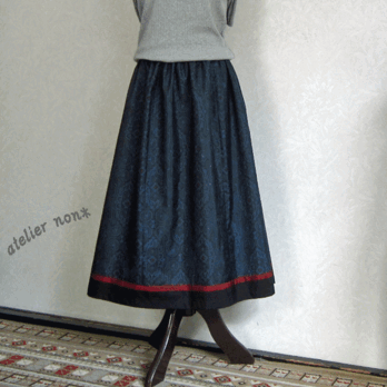 着物リメイク♪泥大島紬２枚・裾のラインが素敵なスカート（裏地付き）：丈７８ｃｍの画像