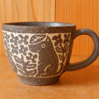 犬と猫と鳥たちのコーヒーカップの画像