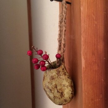 小さな小さな花びん