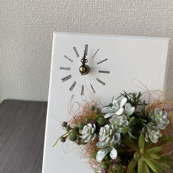 ナチュラルなシルバーリーフクロック❤︎花時計【造花】母の日・新築祝いなどギフトにの画像