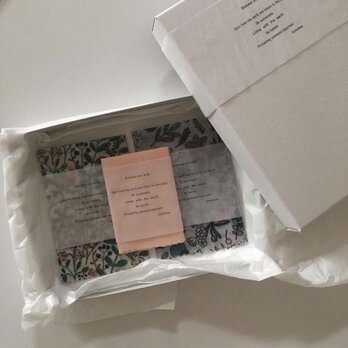 ミツロウエコラップ母の日box「dance」（S＆M size パウダーピンクと高原の花と南国の花）の画像