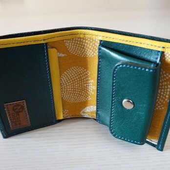 革と布地の　コンパクト財布 ミドリの画像