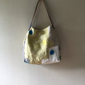リネンヘリンボーン生地のバッグ 「差し込む青い光、降り注ぐ光」の画像