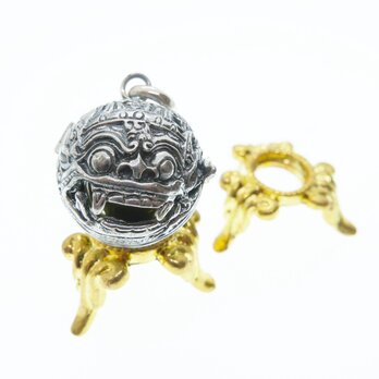 ✼プラチナ加工✼ 幸運を呼ぶ聖なるバロンのガムランボール༺揺らすとシャラン♪癒しの音色♪•*•ヒーリングペンダント༻ユニセックス