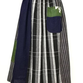 古布木綿のリメイクスカートの画像