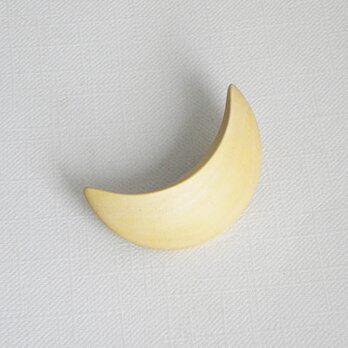 ブローチ -マユミ月-の画像