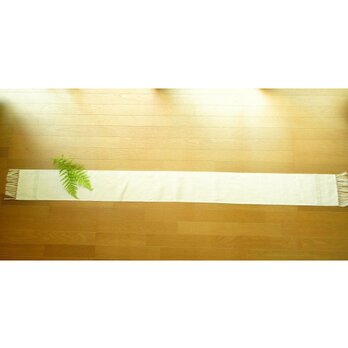 ７）真っ白の麻(ラミー）の手織りテーブルランナーの画像