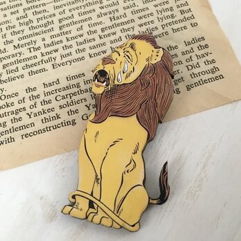 木製  オズの魔法使い  臆病なライオン  ブローチの画像