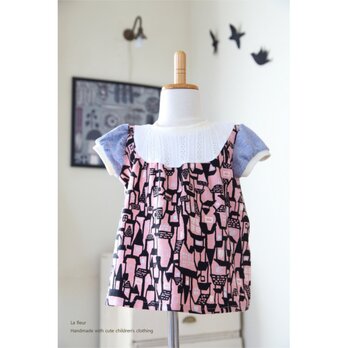 【90】パフスリーブのAラインTシャツ＊ハウス柄ピンク　北欧風　レースニットの画像