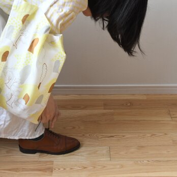 ハンドプリントバッグliv yellowの画像
