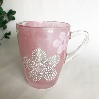 マグカップ・もこもこ鱗とお花のレースのピンク色入りの画像
