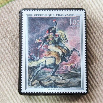フランス　美術ジェリコー「馬上の猟騎兵の士官」切手ブローチ6197の画像
