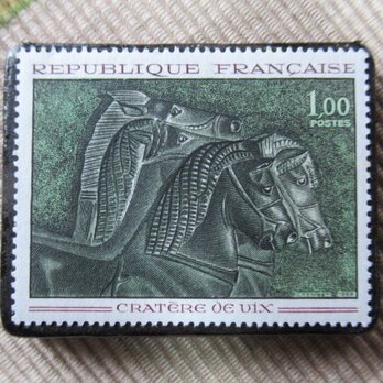 フランス　美術　古代青銅器「ビックスの器の馬のレリーフ」切手ブローチ6211の画像