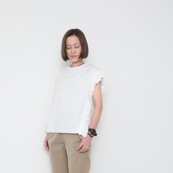 frill tops / whiteの画像