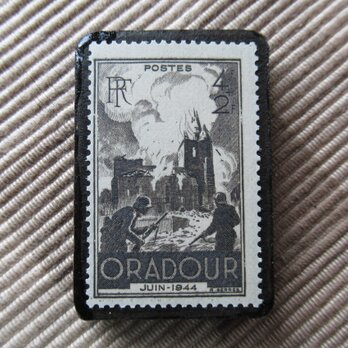 フランス　 切手ブローチ 6225の画像