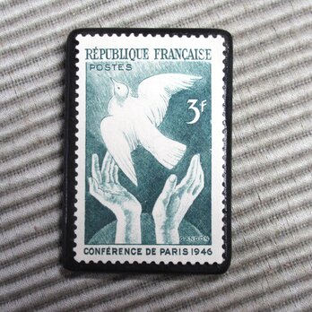 フランス　 切手ブローチ 6227の画像
