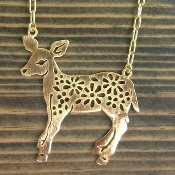 シカネックレス　ゴールドカラー