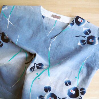 涼しい！ ぼかしブルー花柄 Vネックフレンチ袖トップス レギュラーシルエット-浴衣からの画像