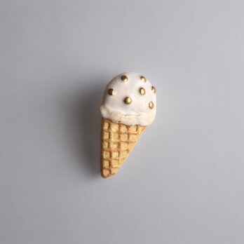 陶ブローチ 魅惑のミルクアイスの画像