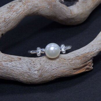 ～艶やかな光の粒～　淡水パールの粒飾りリング　9号