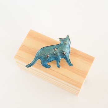 『青い星の光の猫　ブローチ』の画像