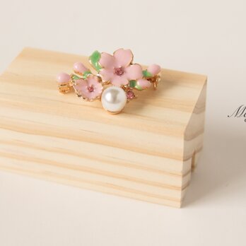 当店のオススメ『優雅なブローチシリーズ』葉桜のブローチ 帯留めの画像